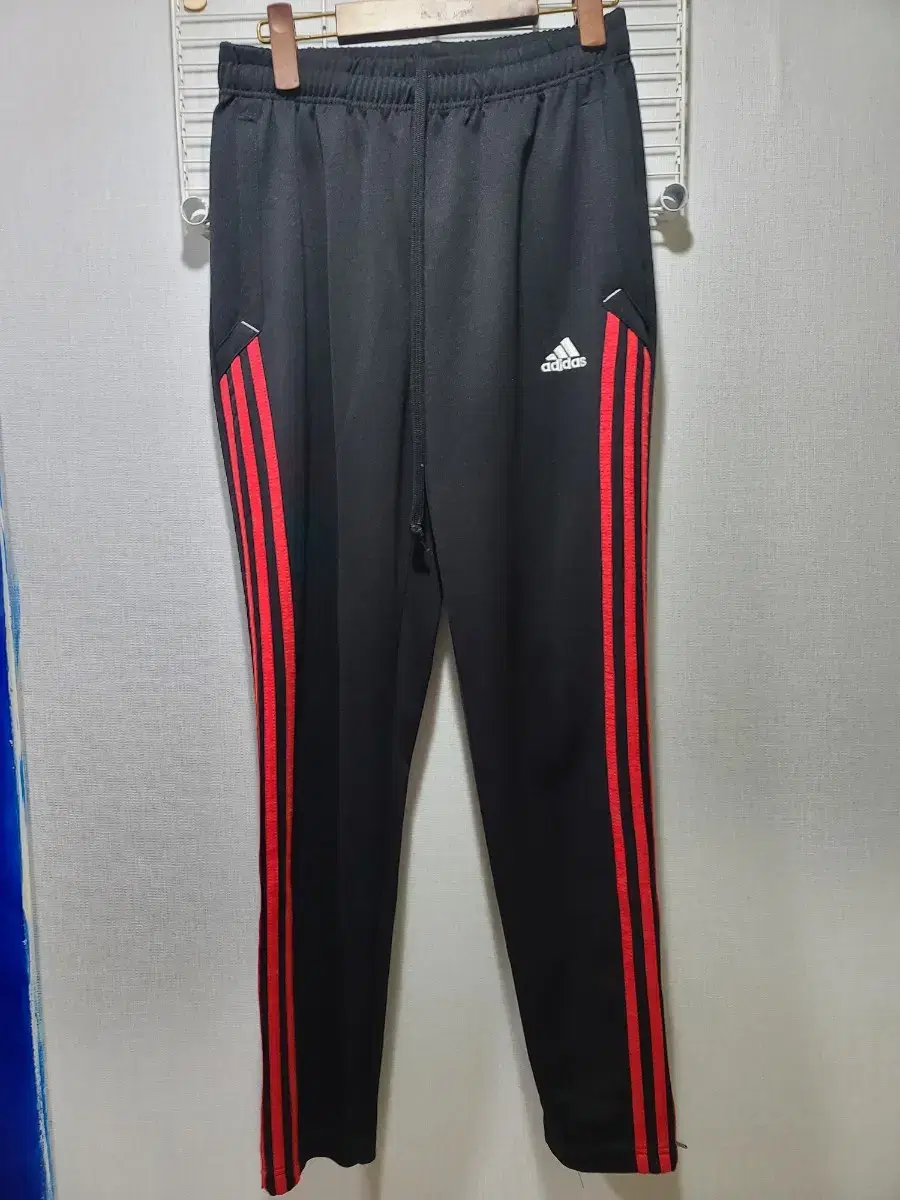 (100,L) adidas 아디다스 트레이닝바지 ! 밑단지퍼조절가능 !